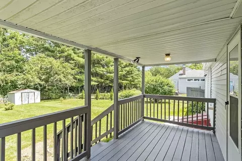 47 Hillside Ave, Webster, MA 01570 photo 12