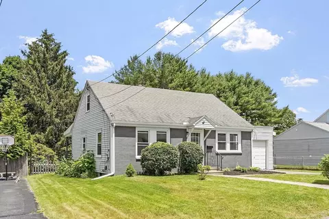 47 Hillside Ave, Webster, MA 01570 photo 2