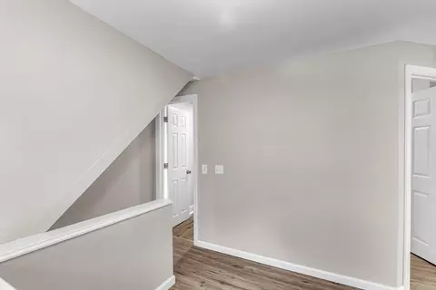 Entry Way - 3 Aspen Ct, Ware, MA 01082 photo 3 of 10