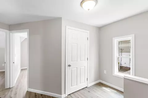 Entry Way - 3 Aspen Ct, Ware, MA 01082 photo 4 of 10