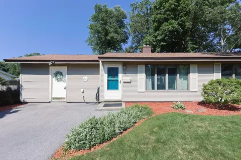 18 Paxton Rd, Framingham, MA 01701