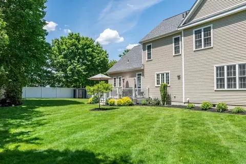 Exterior - 6 Hickory Rd, Natick, MA 01760 photo 6 of 8