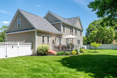 Exterior - 6 Hickory Rd, Natick, MA 01760 photo 8 of 8