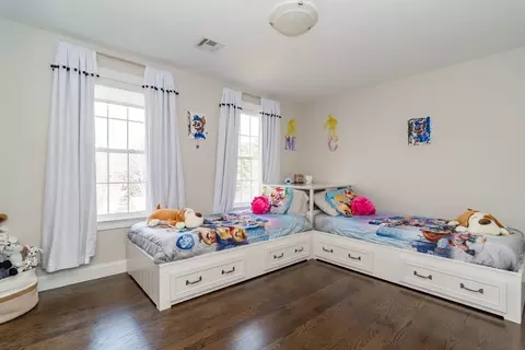Bedroom - 6 Hickory Rd, Natick, MA 01760 photo 2 of 3