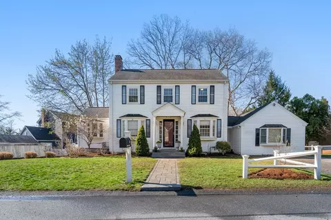 40 Hooper St, Westwood, MA 02090