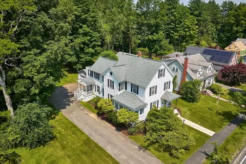 154 N Maple St, Florence, MA 01062