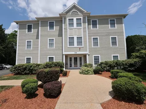234 Water St #101, Wakefield, MA 01880