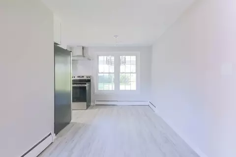 102 Mccarthy Ave, Chicopee, MA 01020 photo 5