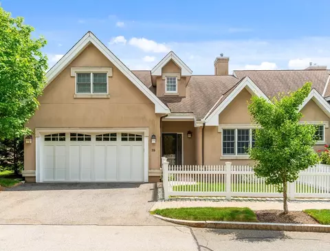 287 Langley Rd #19, Newton, MA 02459