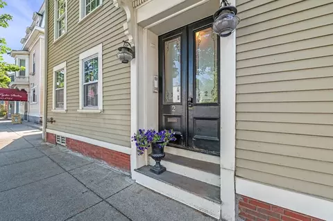 2 Hawthorne Blvd #4, Salem, MA 01970