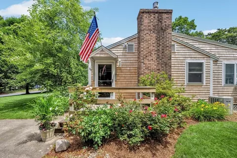 30 Guildford Rd, Barnstable, MA 02632 photo 3