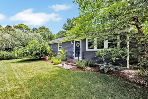 30 Guildford Rd, Barnstable, MA 02632 photo 2