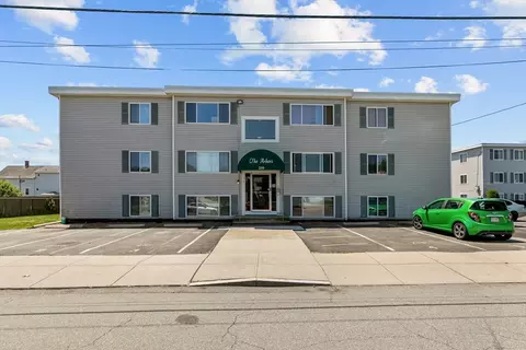 239 Glasgow St #12, Fall River, MA 02721