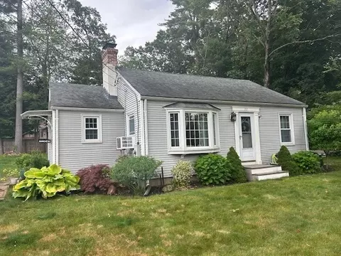 211 Parker St, East Longmeadow, MA 01028