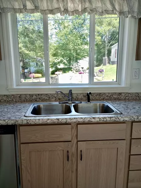37 Gauthier Rd, Barre, MA 01005 photo 4