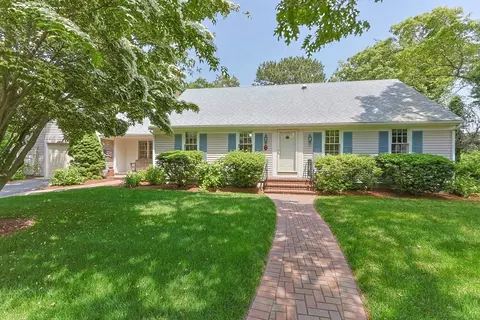 21 Gramps Way, Chatham, MA 02659