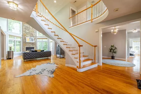 2 Regency Rdg, Andover, MA 01810 photo 2