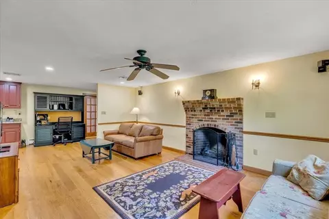 68 Whippoorwill Cir, Mashpee, MA 02649 photo 5