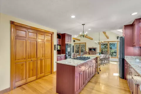 68 Whippoorwill Cir, Mashpee, MA 02649 photo 11