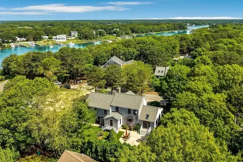 68 Whippoorwill Cir, Mashpee, MA 02649 photo 29
