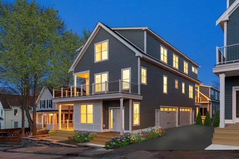 62 Albertina St #D, Quincy, MA 02169