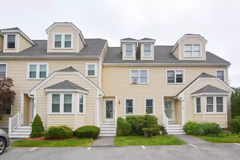 194 Merrimack Meadows Ln #194, Tewksbury, MA 01876