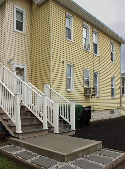 116 Muzzy St, Chicopee, MA 01020 photo 23