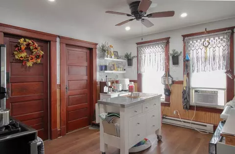 116 Muzzy St, Chicopee, MA 01020 photo 11