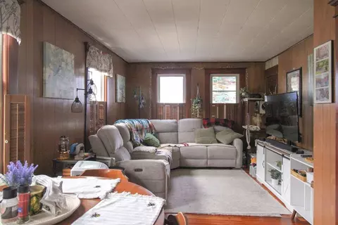 116 Muzzy St, Chicopee, MA 01020 photo 13