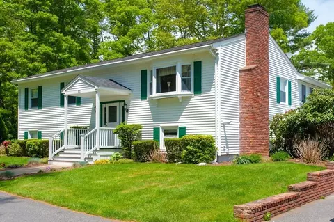 337 Mendall Rd, Acushnet, MA 02743