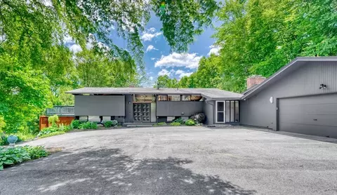 15 Lovers Ln, Southborough, MA 01772