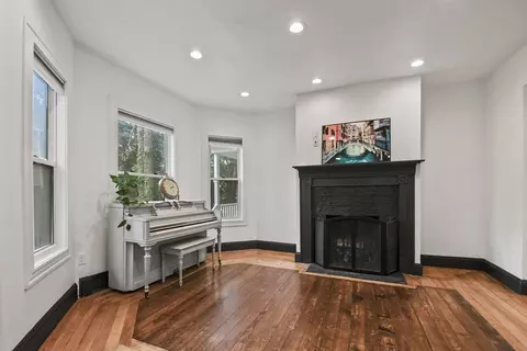 38 Circuit Ave E, Worcester, MA 01603 photo 8