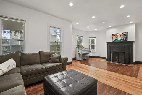 38 Circuit Ave E, Worcester, MA 01603 photo 5