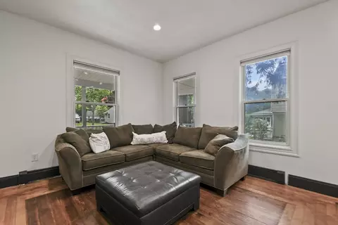 38 Circuit Ave E, Worcester, MA 01603 photo 4