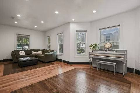 38 Circuit Ave E, Worcester, MA 01603 photo 6