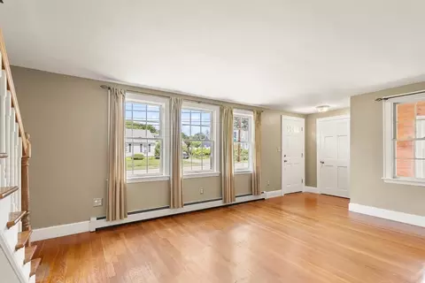 Living - 101 Conant, Danvers, MA 01923 photo 1 of 5