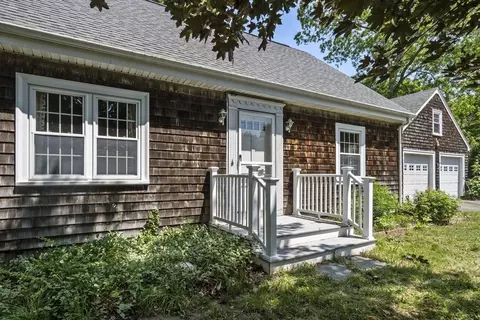554 Berkley, Berkley, MA 02779