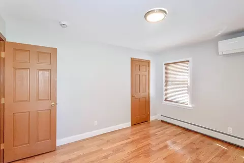 254 Redlands St, Springfield, MA 01104 photo 11