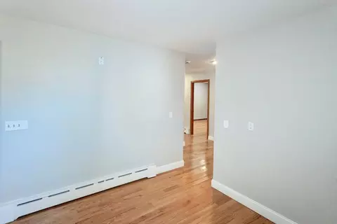 254 Redlands St, Springfield, MA 01104 photo 9