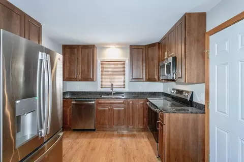 254 Redlands St, Springfield, MA 01104 photo 6