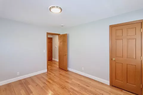 254 Redlands St, Springfield, MA 01104 photo 12