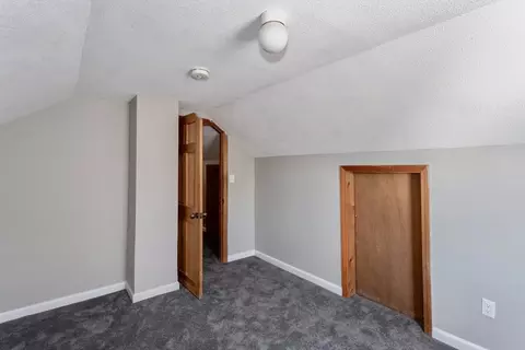 254 Redlands St, Springfield, MA 01104 photo 32