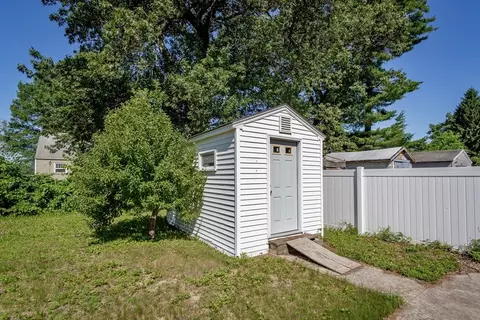 254 Redlands St, Springfield, MA 01104 photo 39