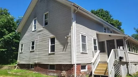 44 Mill St, Warren, MA 01083