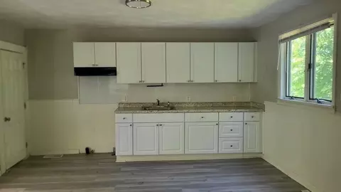 44 Mill St, Warren, MA 01083 photo 8