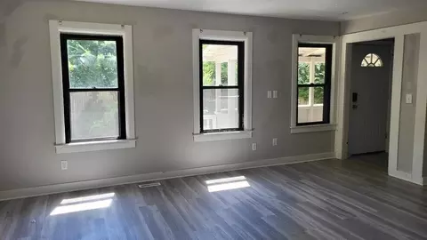 44 Mill St, Warren, MA 01083 photo 6