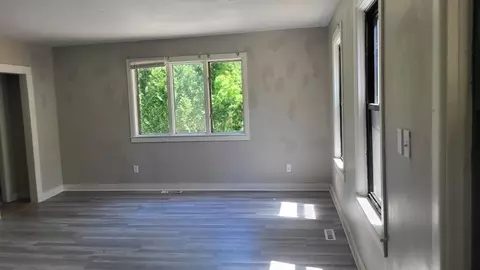 44 Mill St, Warren, MA 01083 photo 7
