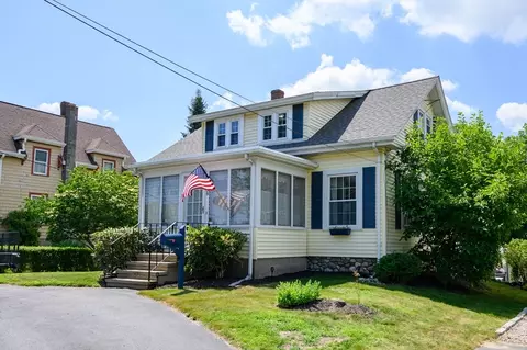 39 Beal St, Rockland, MA 02370