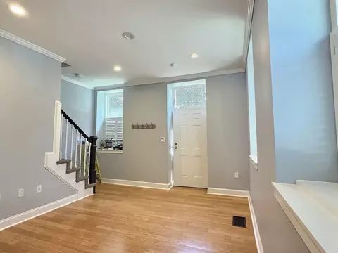 201 Thorndike St #5-01, Lowell, MA 01852