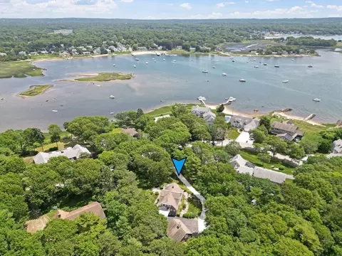 34 Harbor Dr, Pocasset, MA 02559